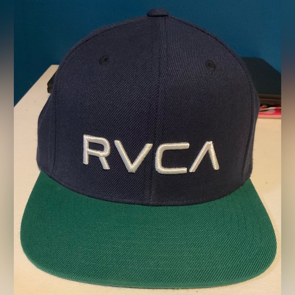 RVCA Other - RVCA Mid-Fit Twill Adjustable SnapBack